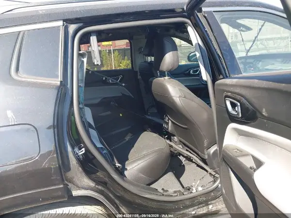3C4NJDCB0NT185278 2022 JEEP COMPASS - Image 8