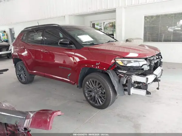 3C4NJDCB0NT193011 2022 JEEP COMPASS - Image 1