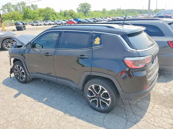3C4NJDCB0NT226458 2022 JEEP COMPASS - Image 2