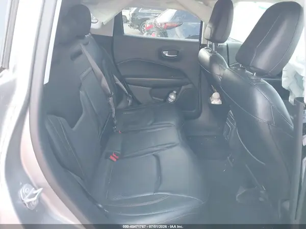 3C4NJDCB1HT611032 2017 JEEP COMPASS - Image 8