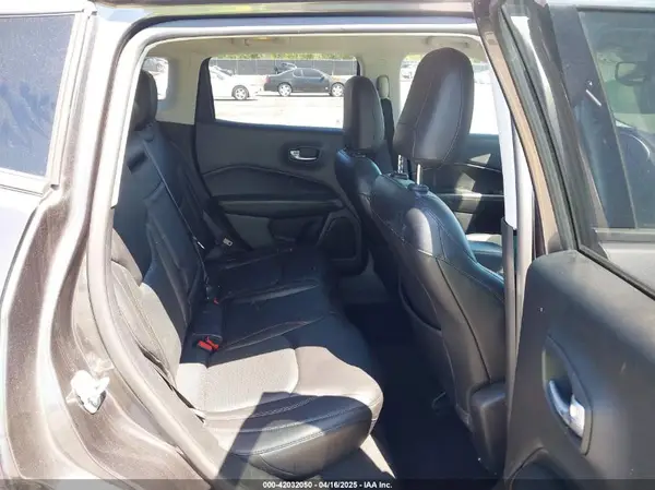 3C4NJDCB1HT631619 2017 JEEP COMPASS - Image 8
