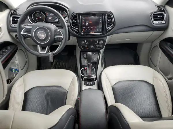 3C4NJDCB1HT640739 2017 JEEP COMPASS - Image 8