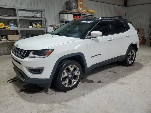 3C4NJDCB1HT671831 2017 JEEP COMPASS - Image 1