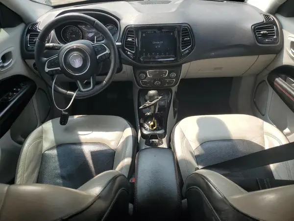 3C4NJDCB1HT688595 2017 JEEP COMPASS - Image 8