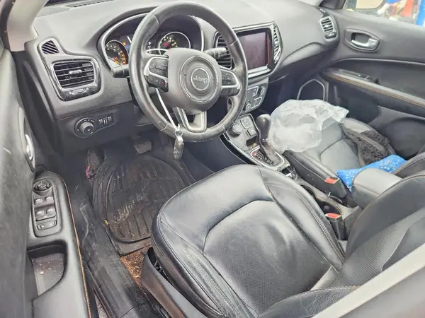 3C4NJDCB1JT100734 2018 JEEP COMPASS - Image 8