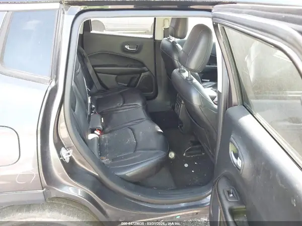 3C4NJDCB1JT104492 2018 JEEP COMPASS - Image 8