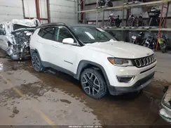 3C4NJDCB1JT113273 2018 JEEP COMPASS