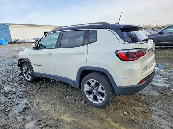 3C4NJDCB1JT113371 2018 JEEP COMPASS - Image 2