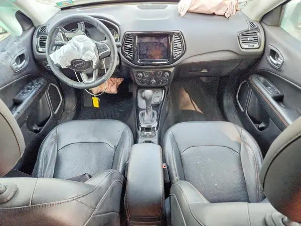 3C4NJDCB1JT113371 2018 JEEP COMPASS - Image 8