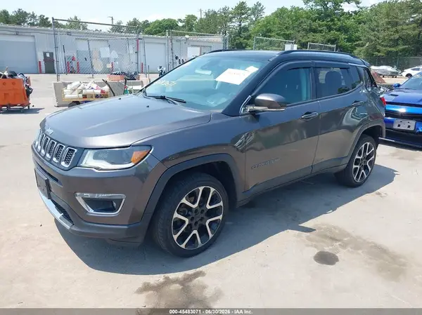 3C4NJDCB1JT116044 2018 JEEP COMPASS - Image 2