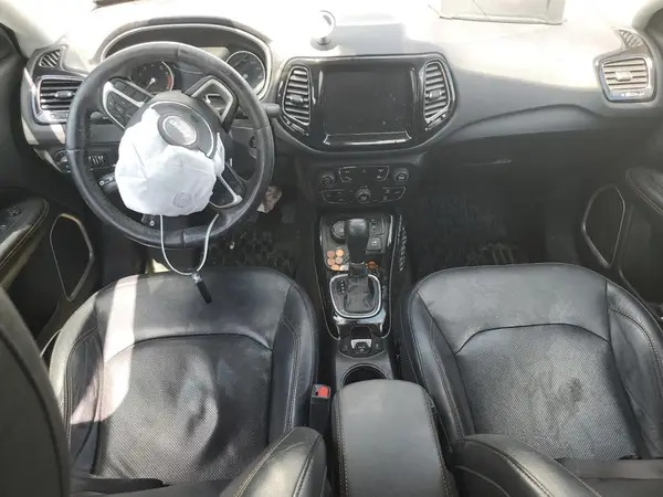 3C4NJDCB1JT117307 2018 JEEP COMPASS - Image 8