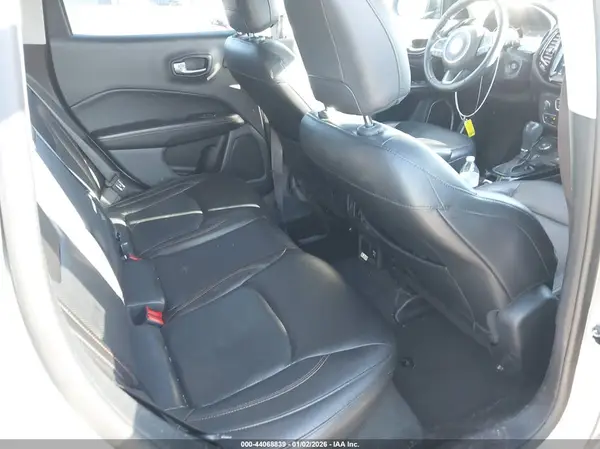 3C4NJDCB1JT117419 2018 JEEP COMPASS - Image 8