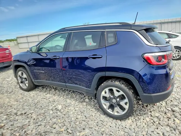 3C4NJDCB1JT140697 2018 JEEP COMPASS - Image 2