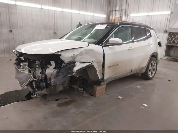 3C4NJDCB1JT168998 2018 JEEP COMPASS - Image 2