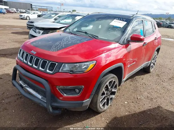3C4NJDCB1JT178589 2018 JEEP COMPASS - Image 2