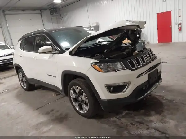 3C4NJDCB1JT180200 2018 JEEP COMPASS - Image 1