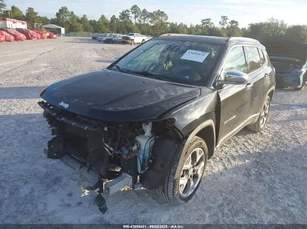 3C4NJDCB1JT199359 2018 JEEP COMPASS - Image 2