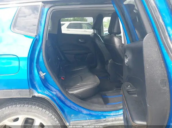 3C4NJDCB1JT230643 2018 JEEP COMPASS - Image 8