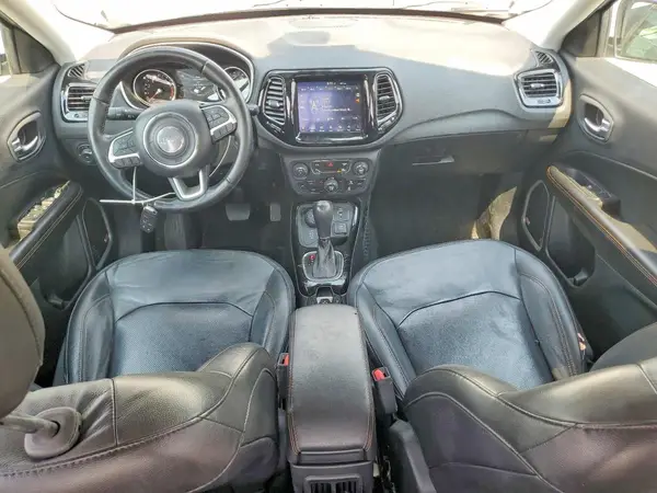3C4NJDCB1JT258863 2018 JEEP COMPASS - Image 8