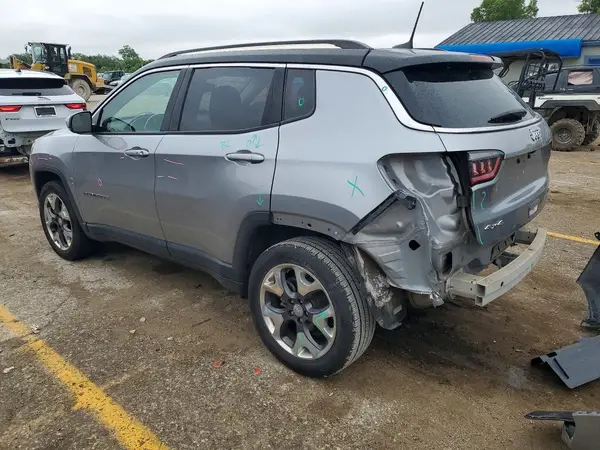 3C4NJDCB1JT265943 2018 JEEP COMPASS - Image 2
