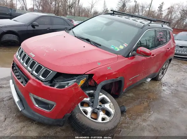 3C4NJDCB1JT266283 2018 JEEP COMPASS - Image 2
