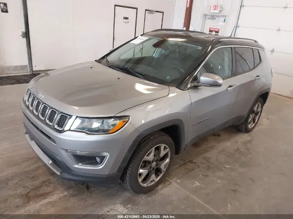 3C4NJDCB1JT267028 2018 JEEP COMPASS - Image 2