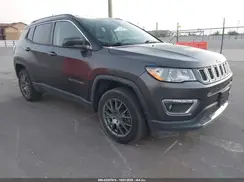 3C4NJDCB1JT283133 2018 JEEP COMPASS