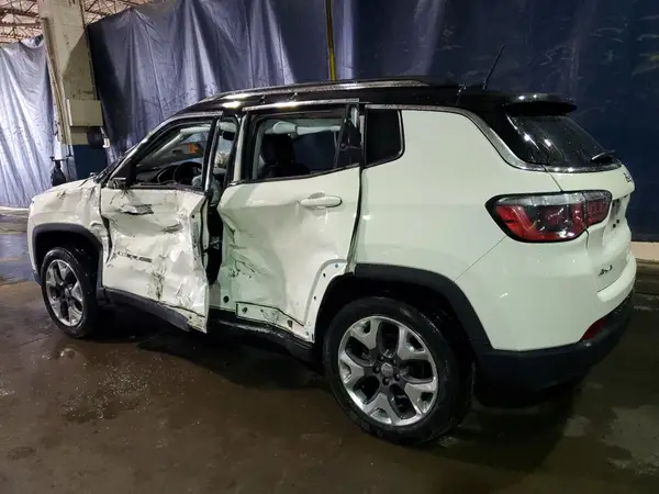 3C4NJDCB1JT283259 2018 JEEP COMPASS - Image 2