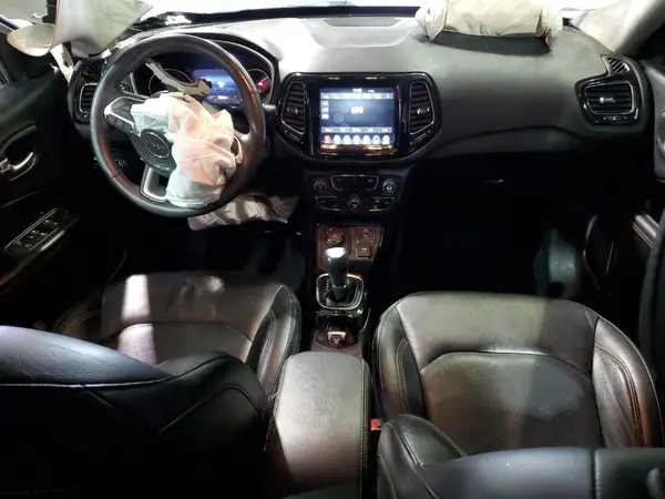 3C4NJDCB1JT283259 2018 JEEP COMPASS - Image 8