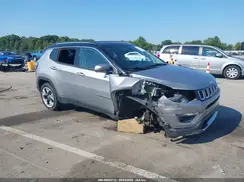 3C4NJDCB1JT283455 2018 JEEP COMPASS