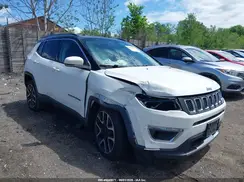 3C4NJDCB1JT298330 2018 JEEP COMPASS