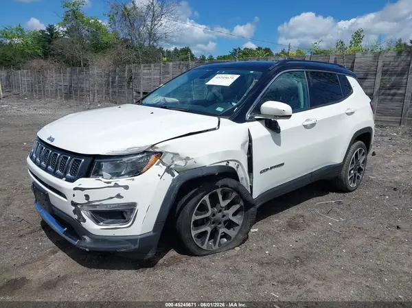 3C4NJDCB1JT298330 2018 JEEP COMPASS - Image 2