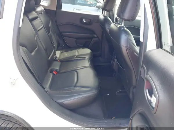 3C4NJDCB1JT298330 2018 JEEP COMPASS - Image 8