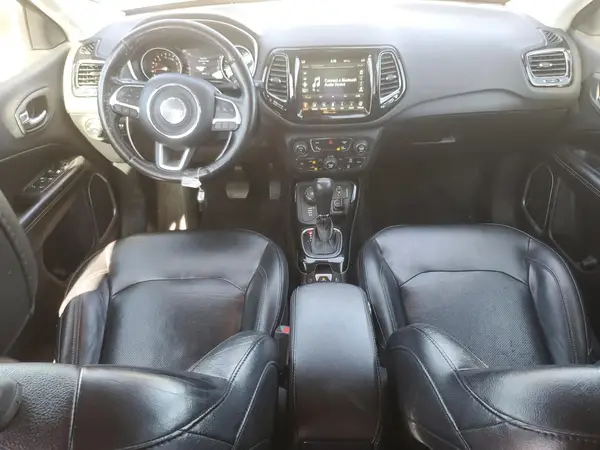 3C4NJDCB1JT332556 2018 JEEP COMPASS - Image 8