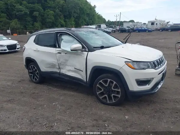 3C4NJDCB1JT336896 2018 JEEP COMPASS - Image 1