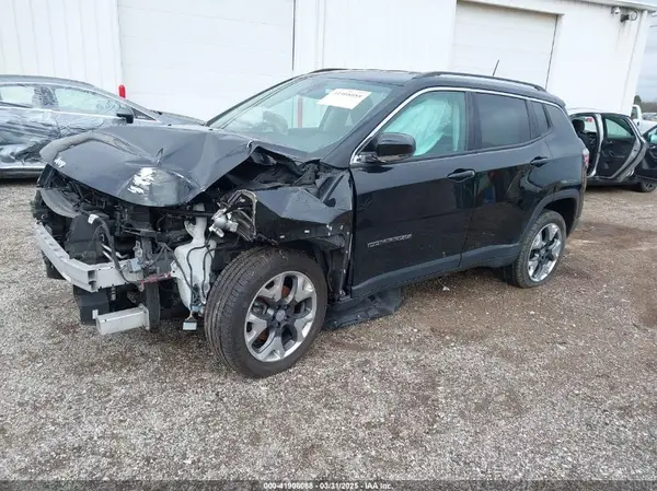 3C4NJDCB1JT341189 2018 JEEP COMPASS - Image 2