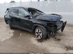 3C4NJDCB1JT341449 2018 JEEP COMPASS