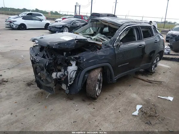 3C4NJDCB1JT341449 2018 JEEP COMPASS - Image 2
