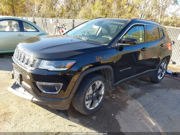 3C4NJDCB1JT341547 2018 JEEP COMPASS - Image 2