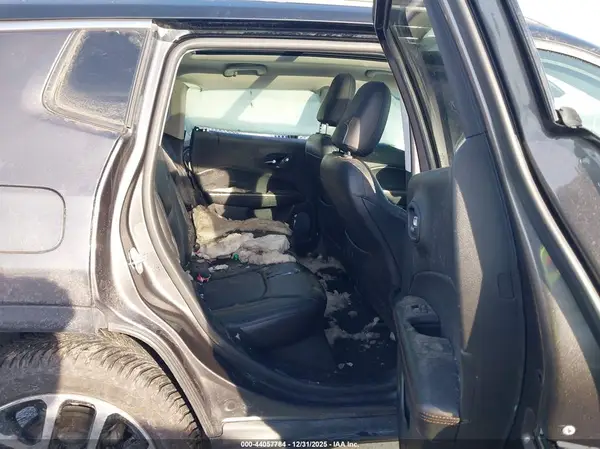 3C4NJDCB1JT342780 2018 JEEP COMPASS - Image 8