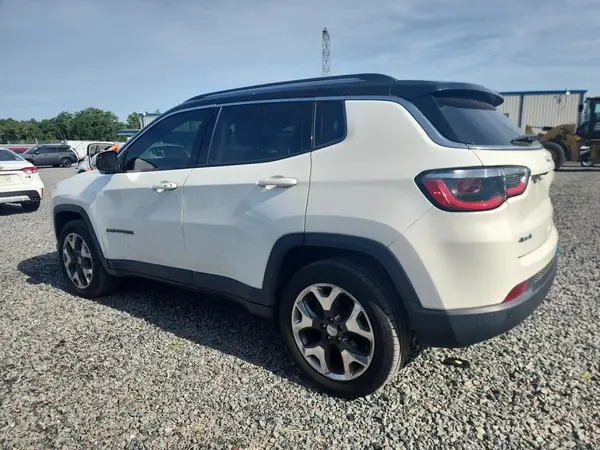 3C4NJDCB1JT349079 2018 JEEP COMPASS - Image 2