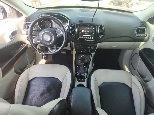 3C4NJDCB1JT349079 2018 JEEP COMPASS - Image 8