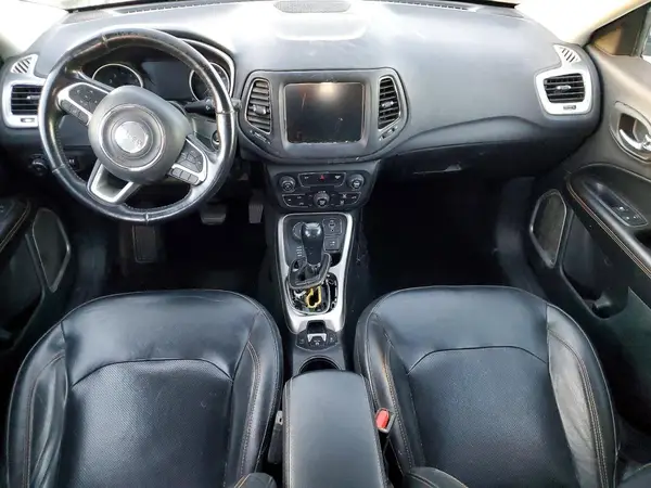 3C4NJDCB1JT354329 2018 JEEP COMPASS - Image 8