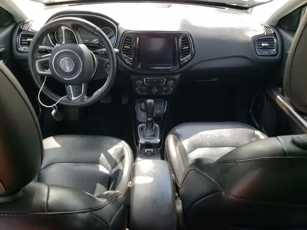 3C4NJDCB1JT354394 2018 JEEP COMPASS - Image 8