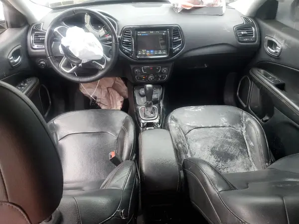 3C4NJDCB1JT355478 2018 JEEP COMPASS - Image 8