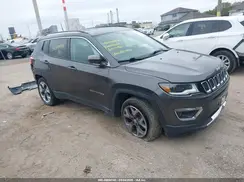 3C4NJDCB1JT362060 2018 JEEP COMPASS