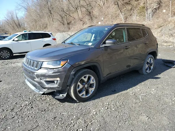 3C4NJDCB1JT393082 2018 JEEP COMPASS - Image 1