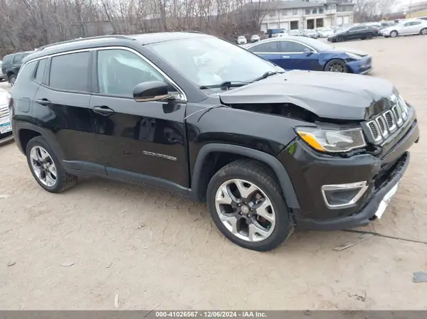 3C4NJDCB1JT423424 2018 JEEP COMPASS - Image 1