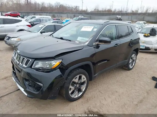 3C4NJDCB1JT423424 2018 JEEP COMPASS - Image 2