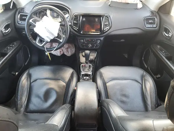 3C4NJDCB1JT483591 2018 JEEP COMPASS - Image 8